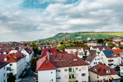 Lichtdurchflutete Wohnung mit modernem Wohnambiente und sonnigem Balkon — Bild 15
