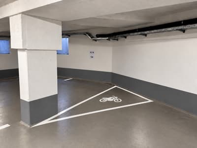 Motorradstellplatz zu vermieten – ideal für dein Bike — Bild 4