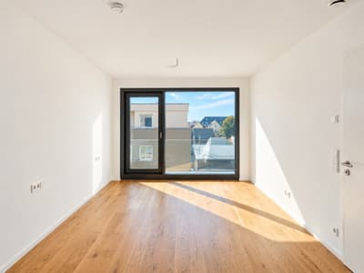 Großzügige 2,5-Zimmer Wohnung mit schöner Loggia zu vermieten! — Bild 9