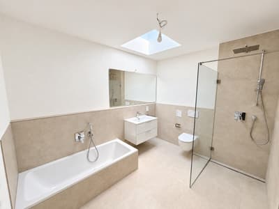 Großzügige 2,5-Zimmer Wohnung mit schöner Loggia zu vermieten! — Bild 12