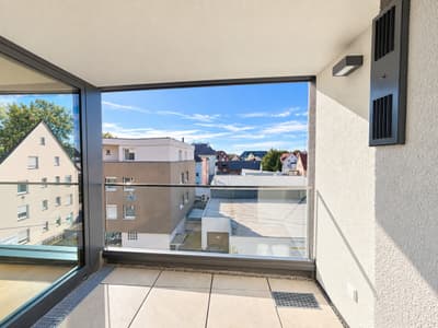 Großzügige 2,5-Zimmer Wohnung mit schöner Loggia zu vermieten! — Bild 16