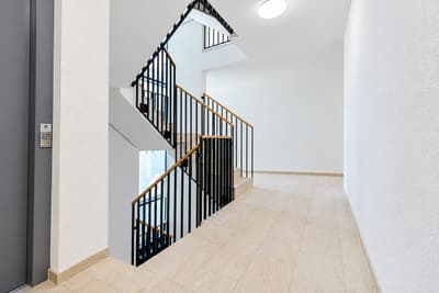 Großzügige 2,5-Zimmer Wohnung mit schöner Loggia zu vermieten! — Bild 18