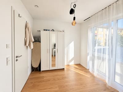 Lichtdurchflutete Wohnung mit modernem Wohnambiente und sonnigem Balkon — Bild 6