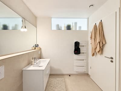 Lichtdurchflutete Wohnung mit modernem Wohnambiente und sonnigem Balkon — Bild 8