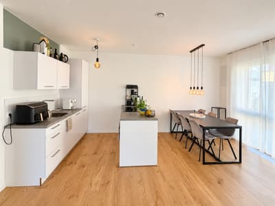 Lichtdurchflutete Wohnung mit modernem Wohnambiente und sonnigem Balkon — Bild 10