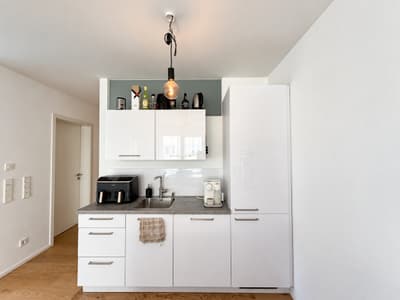 Lichtdurchflutete Wohnung mit modernem Wohnambiente und sonnigem Balkon — Bild 11
